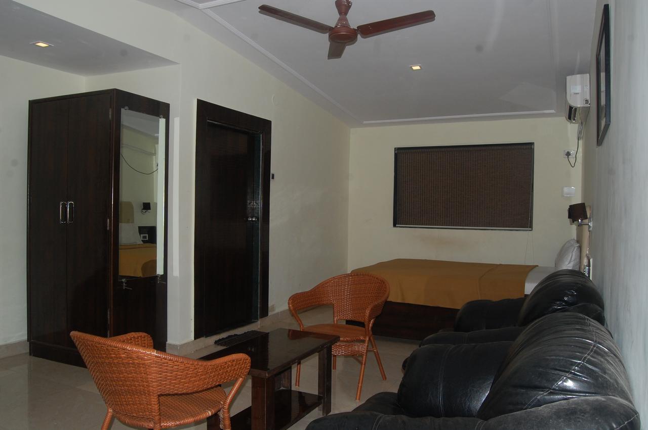 פנצ'גאני Hotel O Silver Leaf מראה חיצוני תמונה